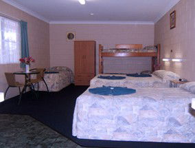 Whitsunday Palms Motel - Hervey Bay Accommodation 2