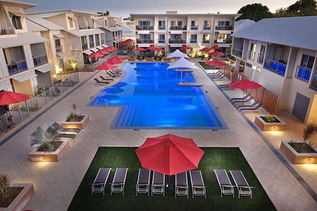 Oaks Broome - Tourism Hervey Bay 0