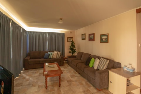 78  River Lane Mannum -River Shack Rentals - Hervey Bay Accommodation 2