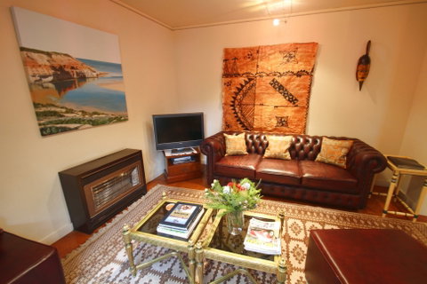 Adelaide Serviced Apartments - William Townhouse - Hervey Bay Accommodation 0