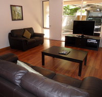 Adelaide Serviced Accommodation - Archer Townhouse - Hervey Bay Accommodation