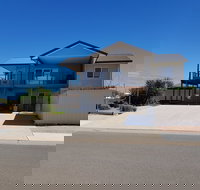 Agape Holiday Home - Hervey Bay Accommodation