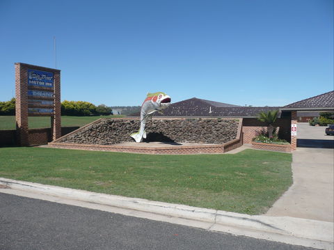 Big Trout Motor Inn - Hervey Bay Accommodation 0