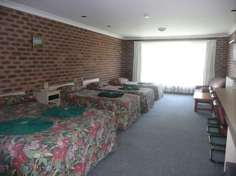 Big Trout Motor Inn - Hervey Bay Accommodation 2