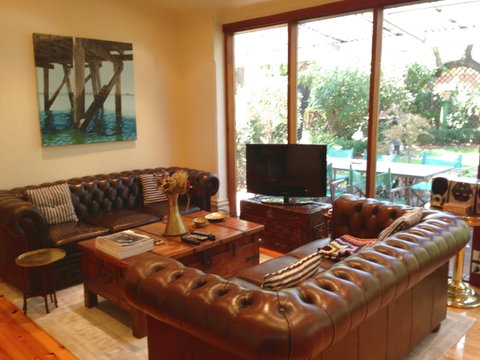 Bishops Garden - Hervey Bay Accommodation 1