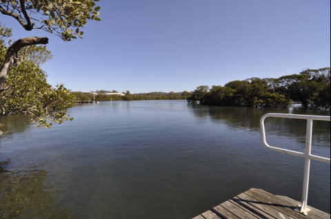 Bluedock Apartments - Hervey Bay Accommodation 2