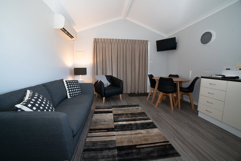 Bridport Beach Cottages - Hervey Bay Accommodation 1