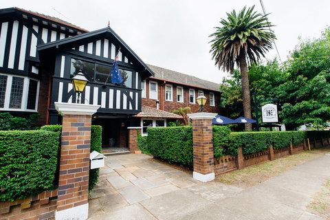Bundanoon Hotel - Hervey Bay Accommodation 1