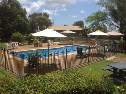 Bundaberg East Cabin And Tourist Park - Hervey Bay Accommodation 0