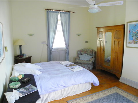 Canowindra Old Vic Inn - Hervey Bay Accommodation 2