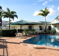 Carriers Arms Hotel Motel - Hervey Bay Accommodation