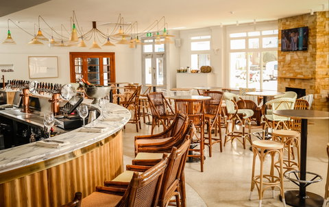 Charing Cross Hotel Waverley - Tourism Hervey Bay 2