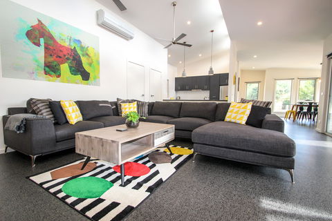 Decked Out At Bright - Hervey Bay Accommodation 1