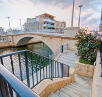 Dolphin Quay 3 Bedroom Apartment - Hervey Bay Accommodation