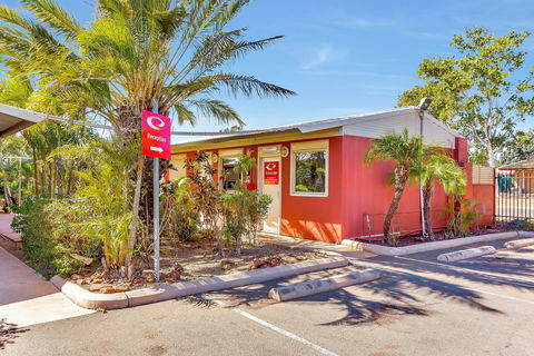 Econo Lodge Karratha - Hervey Bay Accommodation 2