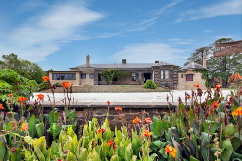 Eurambeen Historic Homestead And Gardens - Tourism Hervey Bay 0