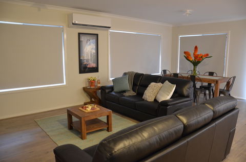 Falls Cottage Whitfield - Tourism Hervey Bay 2