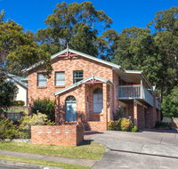 Footsteps to Mollymook Beach - Hervey Bay Accommodation