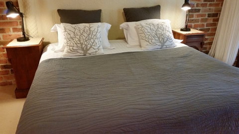 Glenhope Alpacas Bed And Breakfast - Hervey Bay Accommodation 2