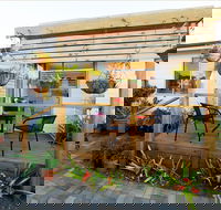 Gumnut Getaway - couples creative art retreat - Hervey Bay Accommodation