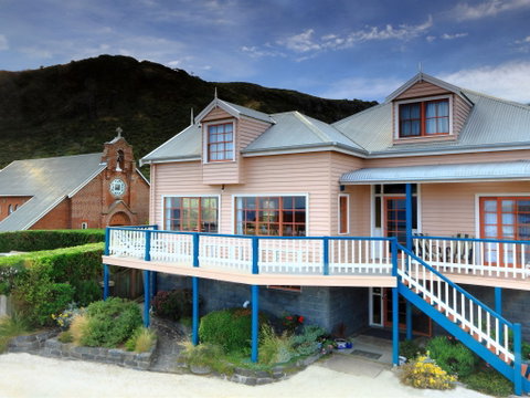 Hanlon House Bed And Breakfast - Tourism Hervey Bay 0