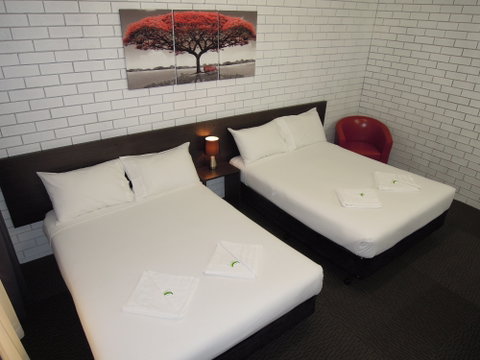 Jackaroo Apartments - Motel - Hervey Bay Accommodation 0