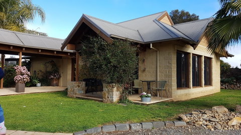 Lake View Farm House - Hervey Bay Accommodation 0
