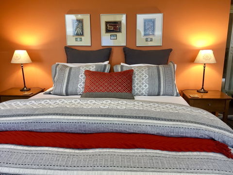 Llarrinda Bed & Breakfast - Hervey Bay Accommodation 1