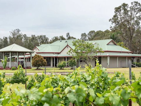 Lovedale House - Hunter Valley - Hervey Bay Accommodation 0