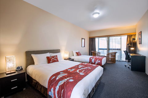 Mercure Kakadu Crocodile Hotel - Hervey Bay Accommodation 2