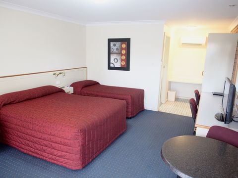 Orange Motor Lodge - Hervey Bay Accommodation 1