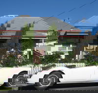 Peel Cottage - Hervey Bay Accommodation
