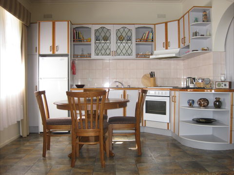 Peel Cottage - Tourism Hervey Bay 2