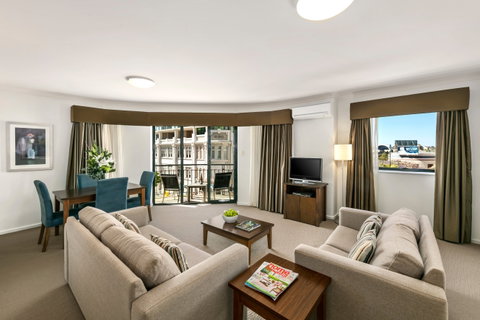 Quest West End Apartment Hotel - Hervey Bay Accommodation 0