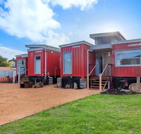 Retro River Rest Luxury Shipping Container House - Tourism Hervey Bay