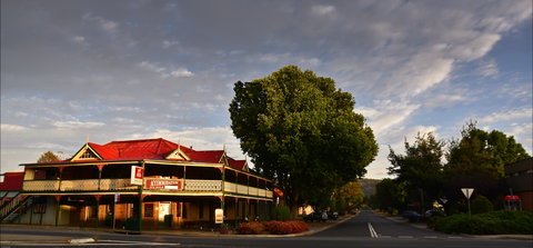Royal Hotel Cooma - Tourism Hervey Bay 2