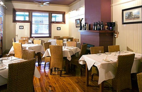 Royal Hotel Carcoar - Hervey Bay Accommodation 0