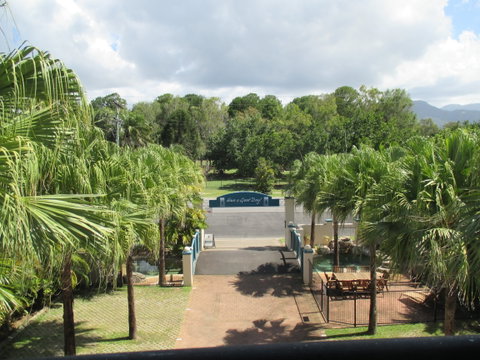 Royal Palm Villas - Hervey Bay Accommodation 1