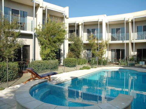Rye Hotel Accommodation - Hervey Bay Accommodation 1
