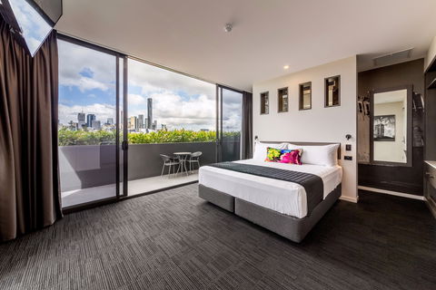 Sage Hotel James Street - Hervey Bay Accommodation 1