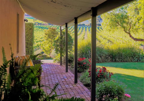 Seppeltsfield Vineyard Cottage - Hervey Bay Accommodation 0