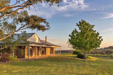 Simon Tolley Lodge - Hervey Bay Accommodation 1