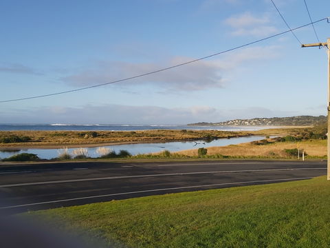 Surfside Backpacker - Hervey Bay Accommodation 1