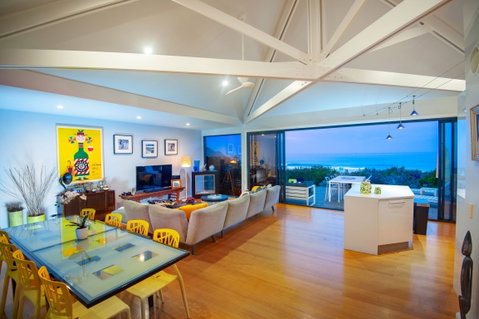 Tambac On Boomerang Beach - Hervey Bay Accommodation 0