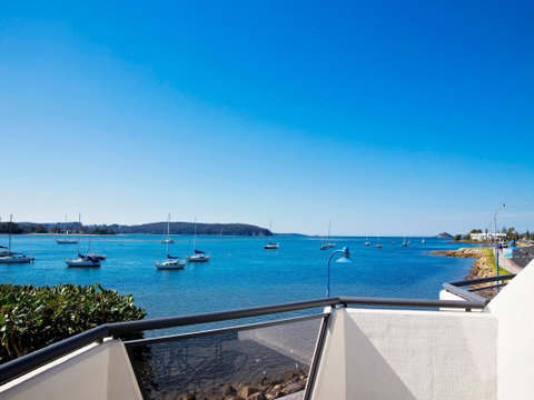 The Esplanade Motel - Hervey Bay Accommodation 1