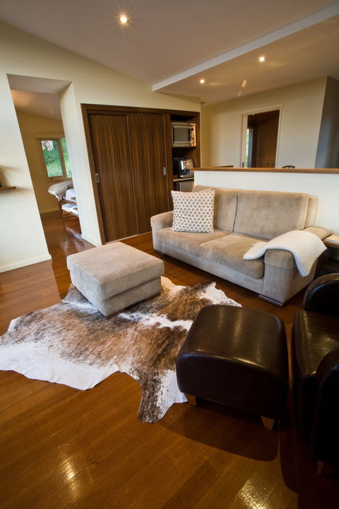 The Buckland  Studios - Hervey Bay Accommodation 2