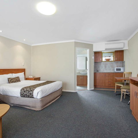 Thunderbird Motel - Hervey Bay Accommodation 1
