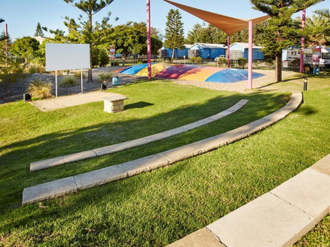 Toowoon Bay Holiday Park - Hervey Bay Accommodation 0