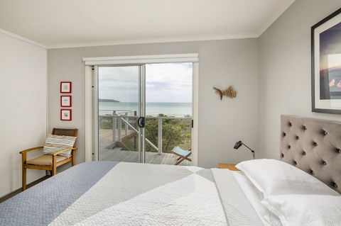 Alchemy On Island Beach - Hervey Bay Accommodation 1