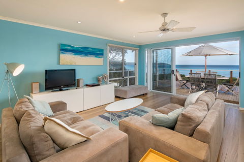 Alchemy On Island Beach - Hervey Bay Accommodation 2